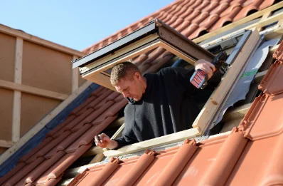 Pose de fenêtres de toit Velux à Tharoiseau